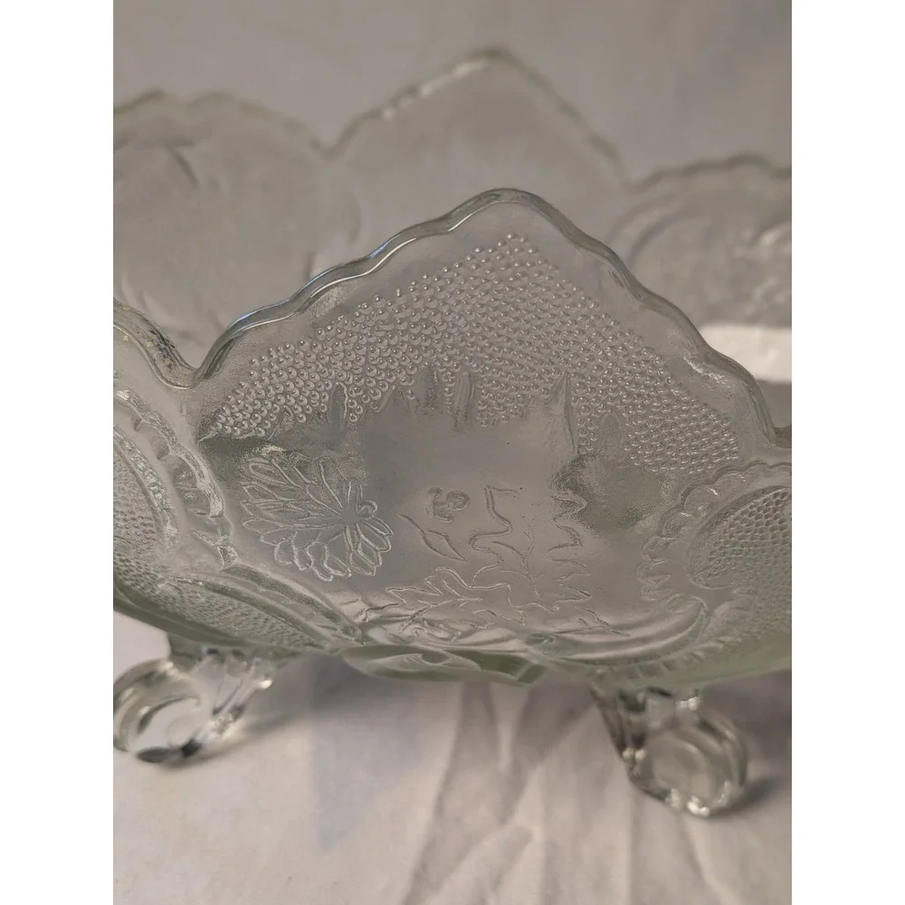 Vintage jeanette clear glass lombardi‎ depression footed fruit bowl scallopped